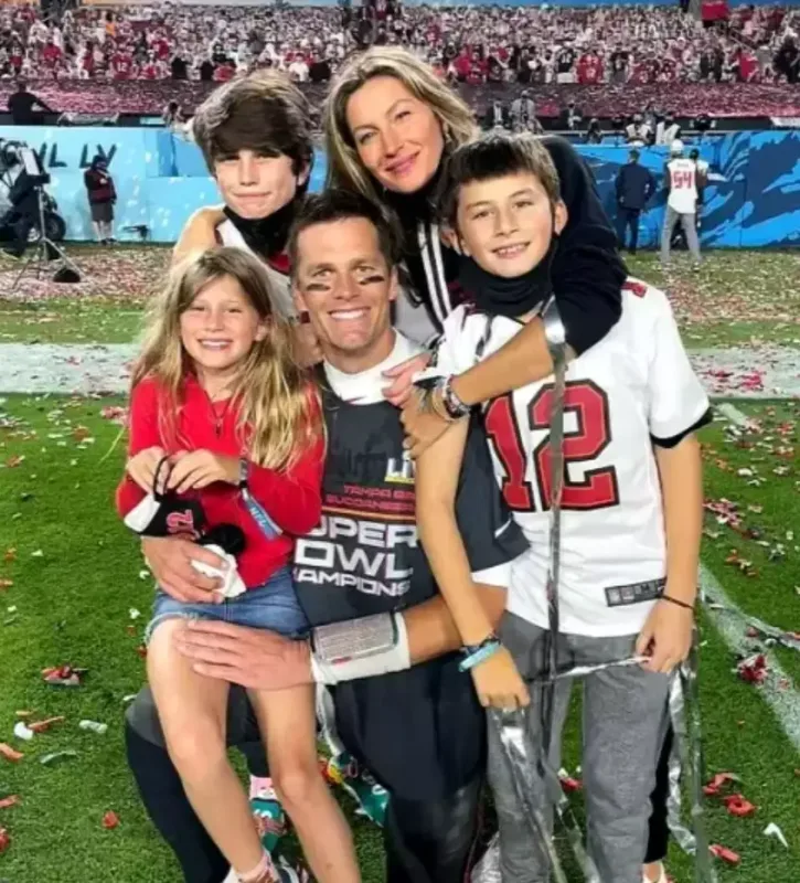 44 yaşlı modelin 3-cü övladı olacaq