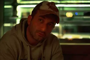 Hikmət burun əməliyyatı etdirdi