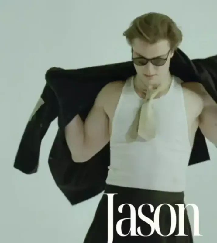 Ancelina özündən 28 yaş kiçik həmkarı ilə eşq yaşayır?