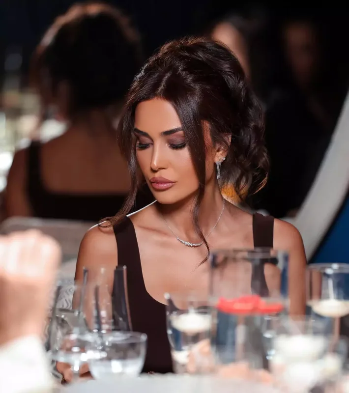 Pərvinin “No comment” şəkilləri