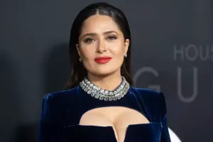 Milyarderlə ailəli olan Salma işləyib özünü dolandırmaq məcburiyyətindədir