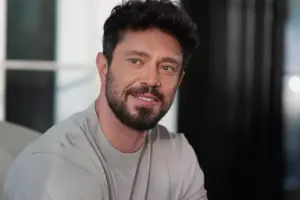 Murat İstanbuldan köçdü