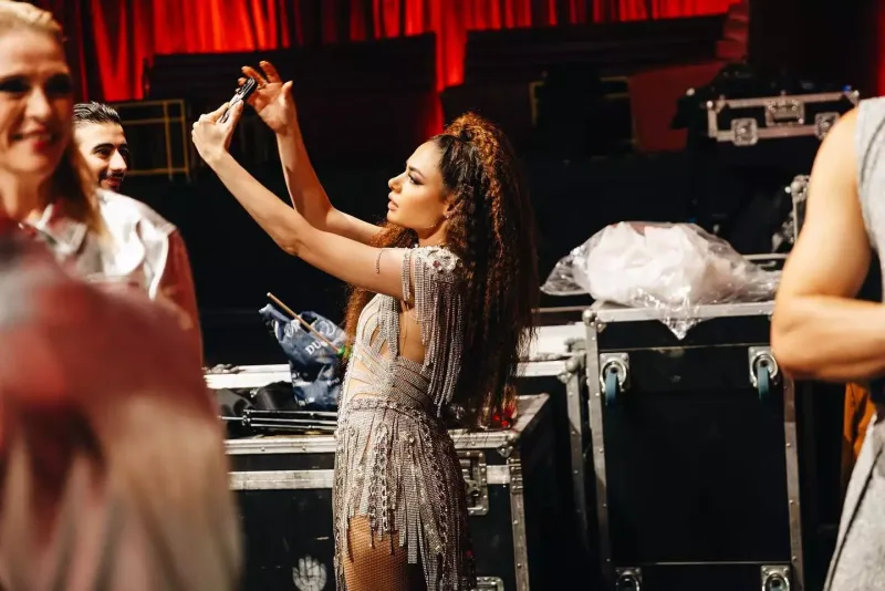 Efendi Avropa turuna çıxıb