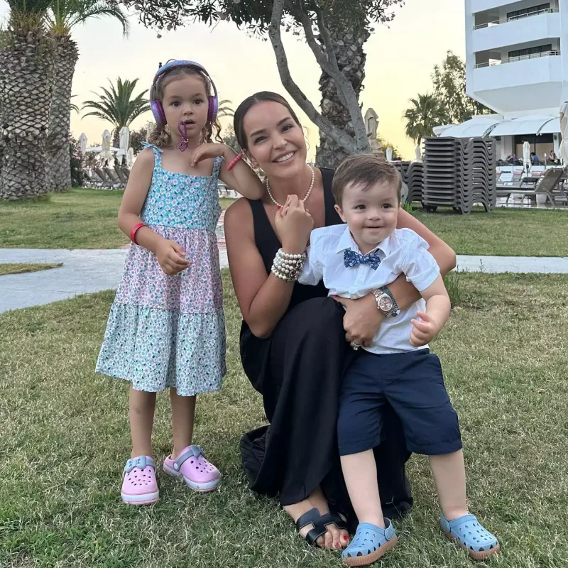 Bengü həyat yoldaşından boşanır