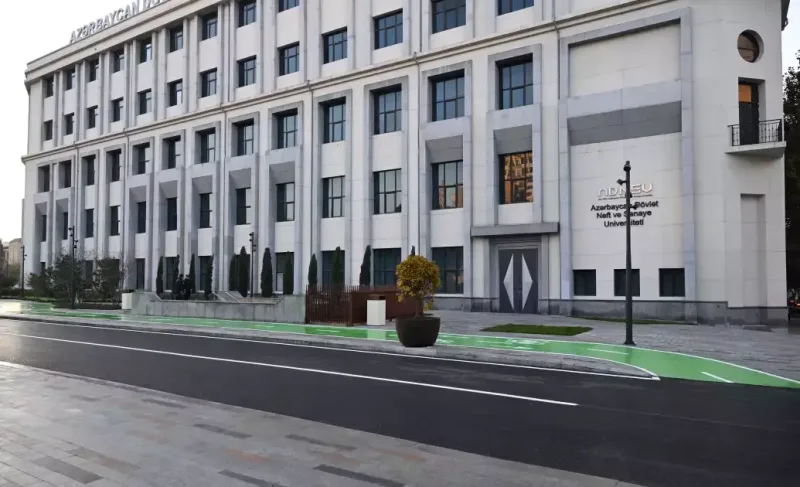 Prezident “28 May”da yaradılan şəraitlə tanış oldu