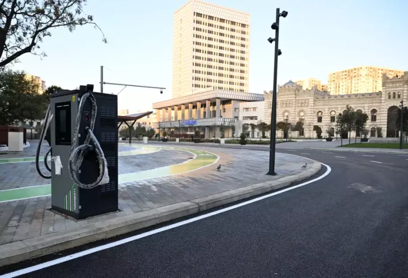 Prezident “28 May”da yaradılan şəraitlə tanış oldu