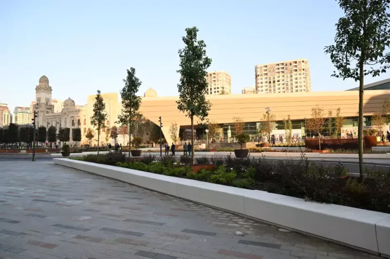 Prezident “28 May”da yaradılan şəraitlə tanış oldu