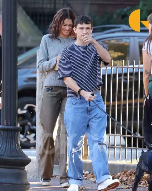 Sevgilisini tək qoymadı