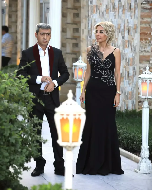 Lamiyədən əri ilə paylaşım