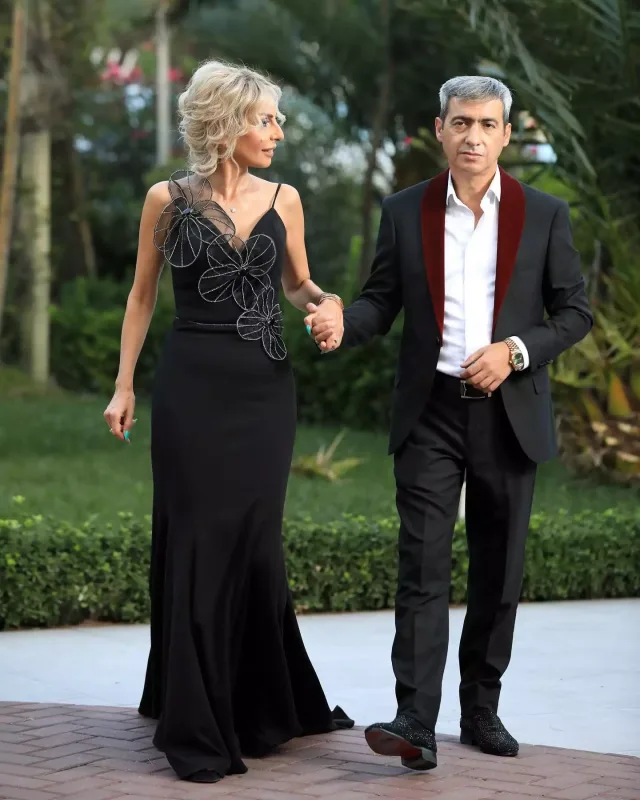 Lamiyədən əri ilə paylaşım