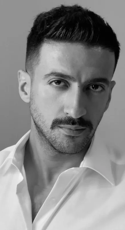 “Hər insan öz həyatının rəssamıdır”