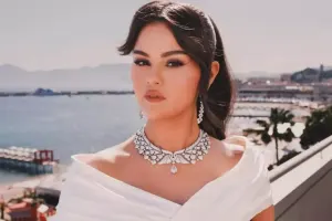 Selena Qomez buna görə arıqlaya bilmir