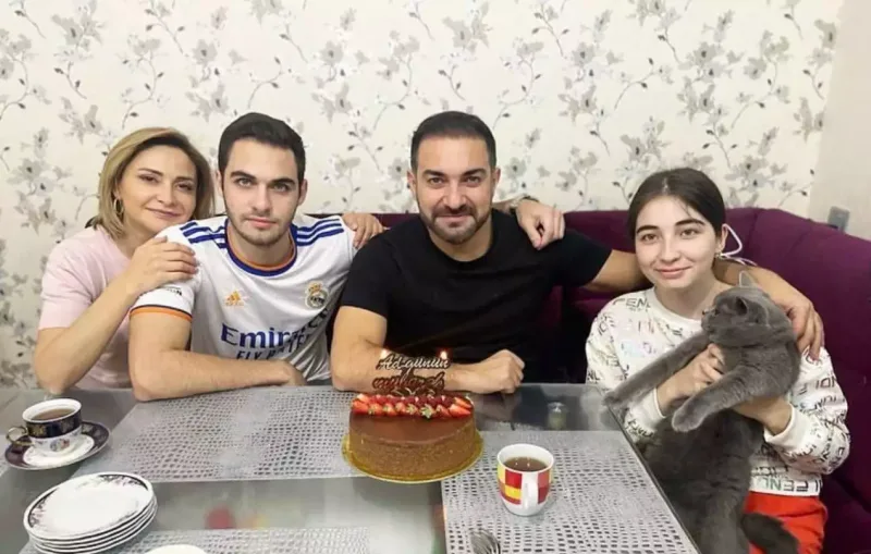 “Yaşımla bağlı kompleksim var” - Rəşad İlyasov