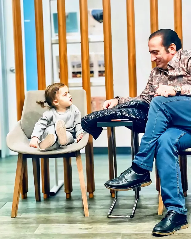 Xalq artistindən nəvəsi ilə paylaşım