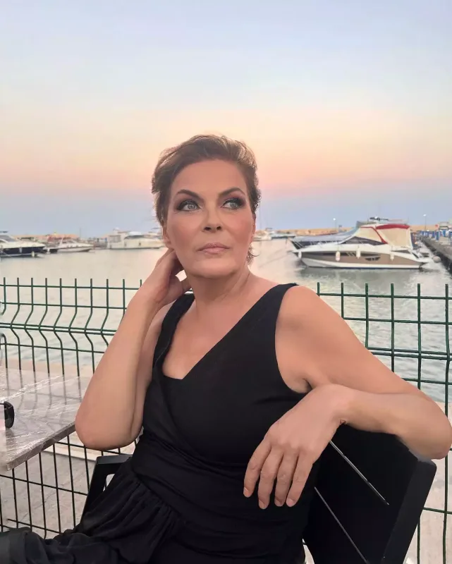 “Teatrdan ayda 200 min qazanırıq”