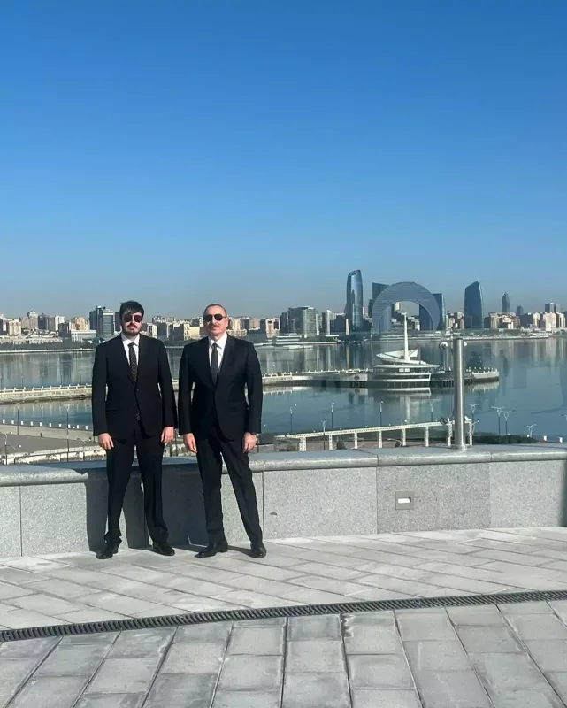 Birinci xanım Prezidentlə oğlunun fotolarını paylaşdı