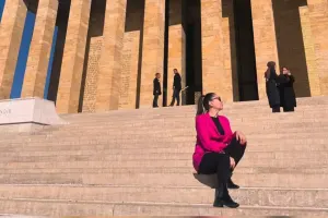 Zümrüd Anıtkabirdə…