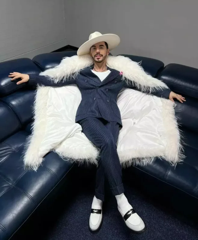 Azərbaycanlı müğənni buna görə arvadından boşanıb - Təfərrüatlar