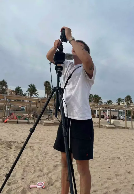 Alizade sevgilisini paylaşdı