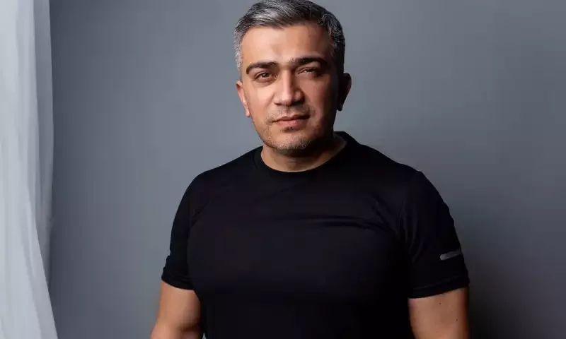 “Boşananların məclisində oxuyuram”