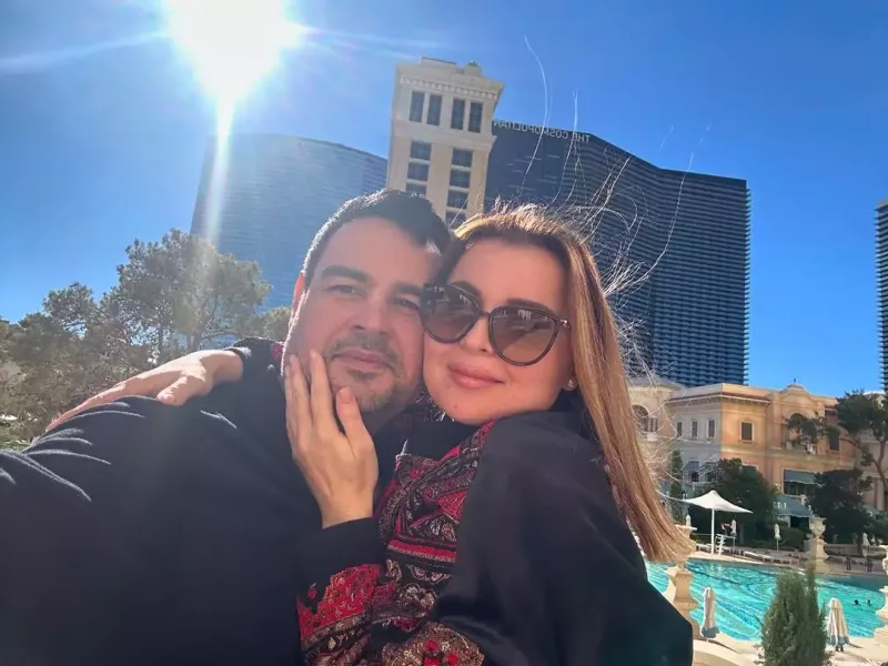 Sevda həyat yoldaşı ilə Veqasda