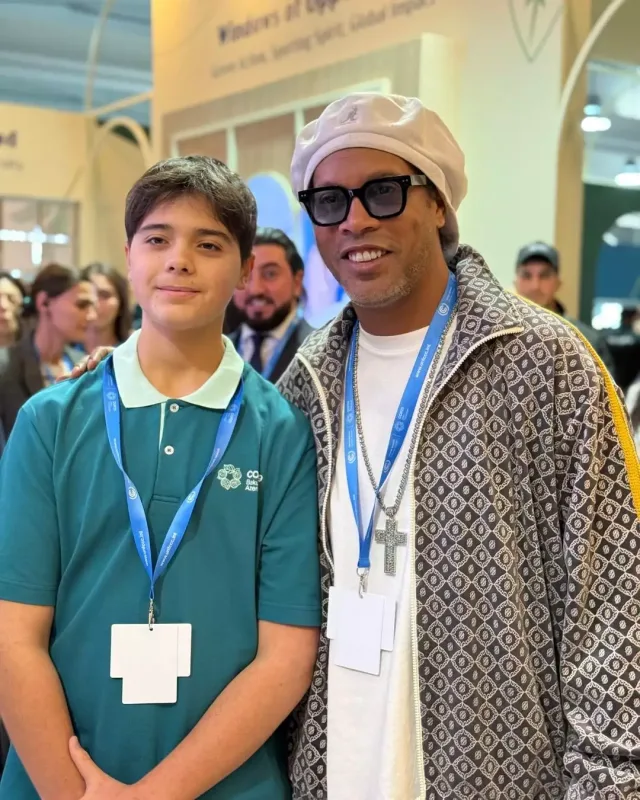 Leyla Əliyevanın oğlu Ronaldinyo ilə bir arada