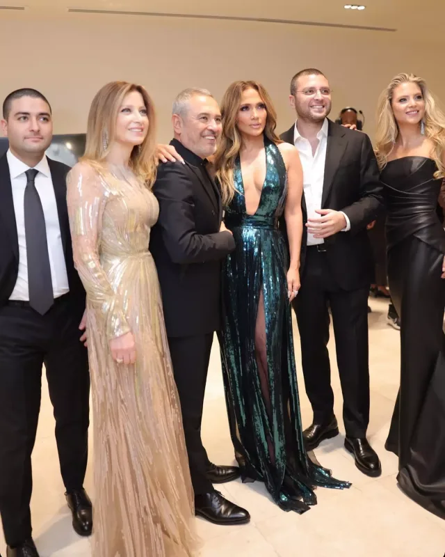 Ər-Riyadda ulduz keçidi