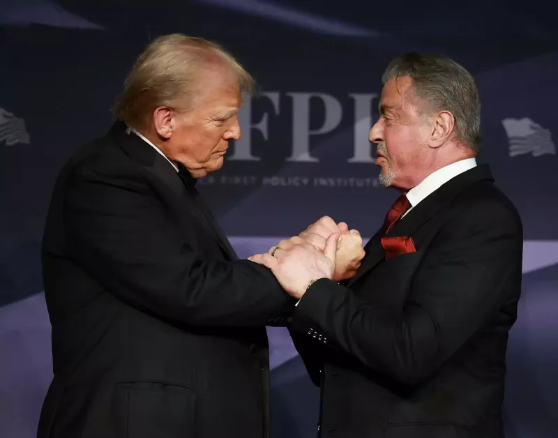 Aktyor Trampı “İkinci Corc Vaşinqton” adlandırdı