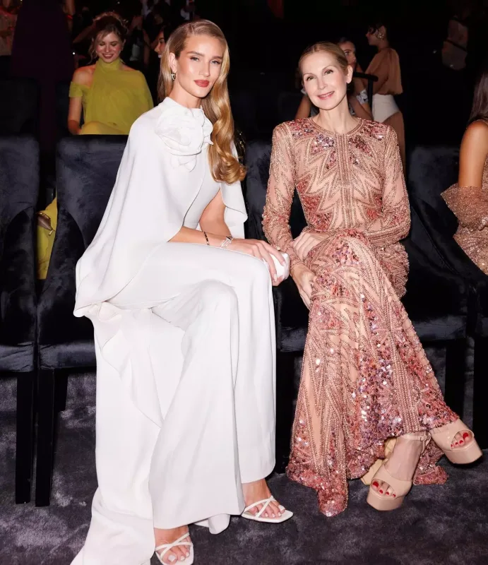 Handeni şəkildən kəsdilər