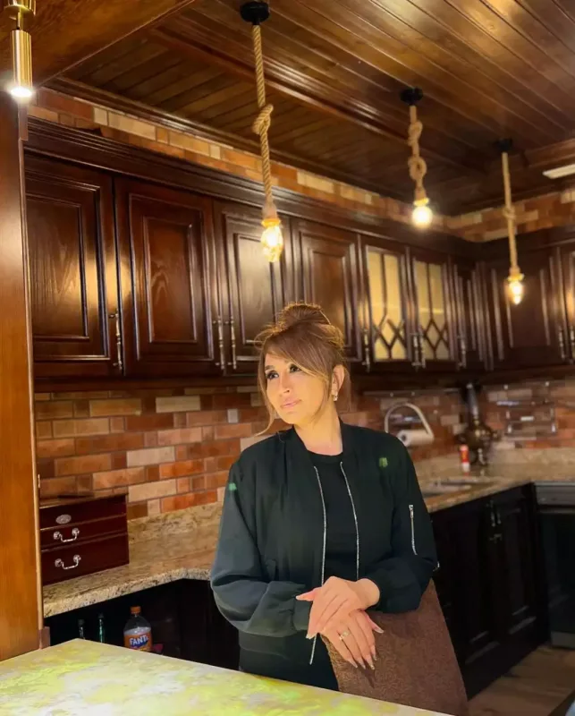 Elnarə Abdullayeva 4 milyonluq evindən danışdı