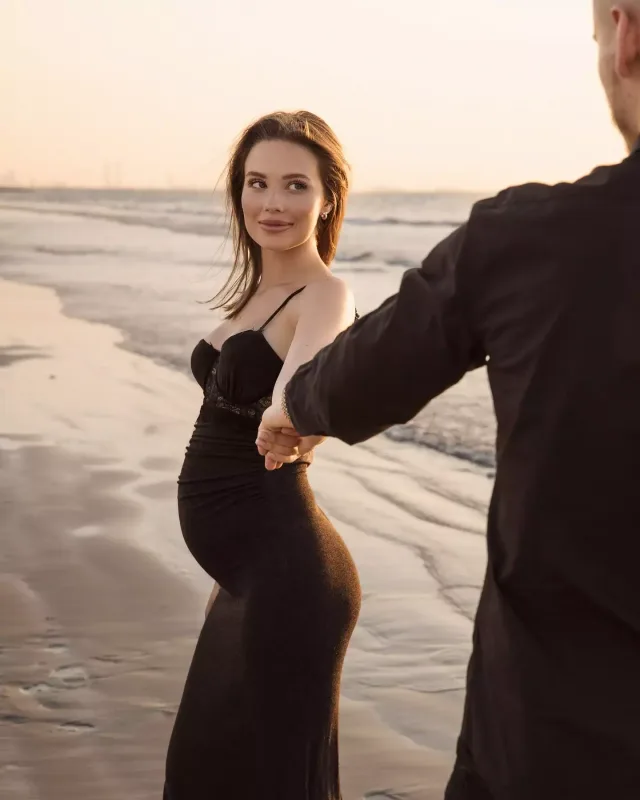 Məşhur müğənninin ikinci nəvəsi doğulacaq