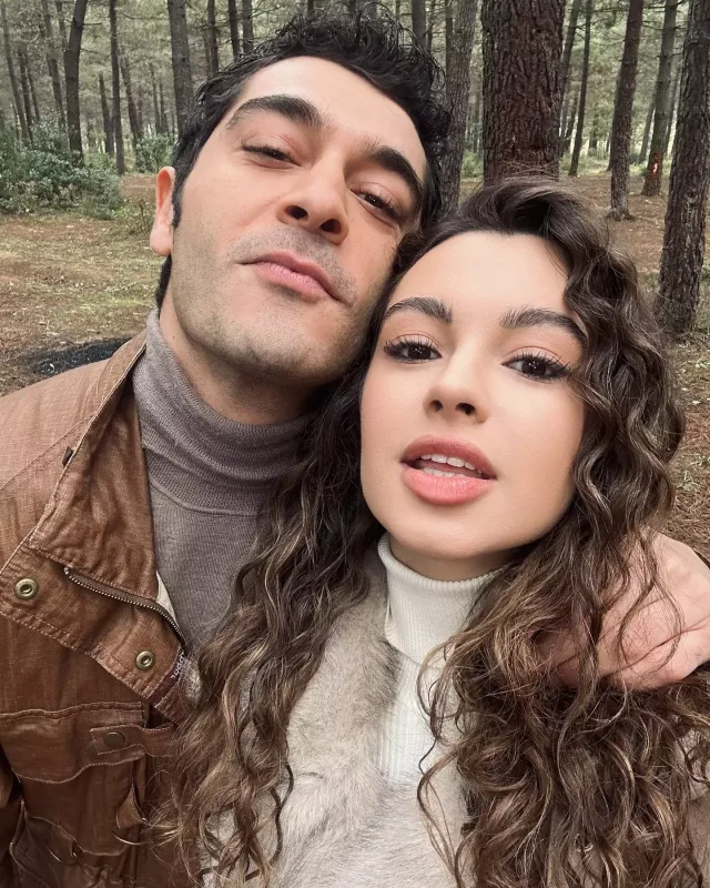 Tənqid olunan tərəf müqabillərindən fotolar