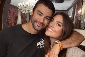 Van Dammın oğlundan xanımına sevgi etirafı