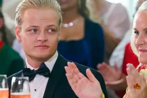 Norveç şahzadəsinin oğlu təcavüz ittihamı ilə həbs edilib