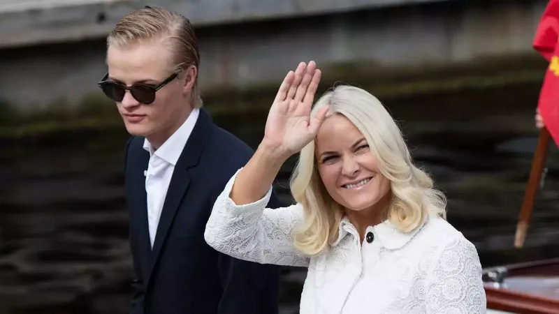 Norveç şahzadəsinin oğlu təcavüz ittihamı ilə həbs edilib