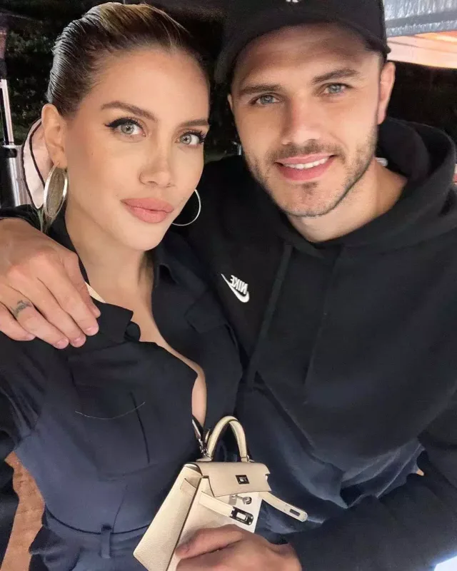 İkardidən 10 milyon dollar istəyir