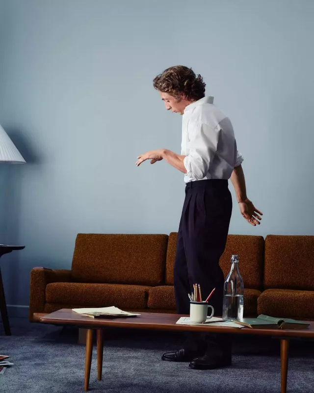 “Calvin Klein”in simasından yeni fotolar...