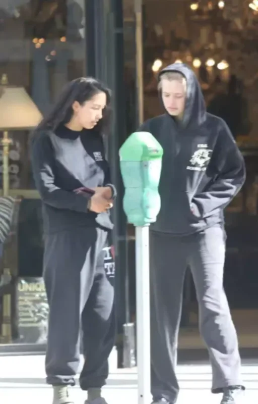 Ancelina və Bredin qızı Şaylo bu halda görüntüləndi