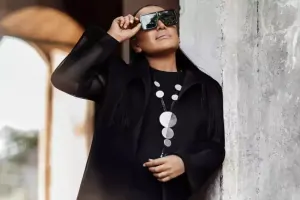 “Qürbətdə yaşayanlar məndən soruşurdular ki...”