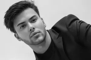 “İfa etdiyim mahnıların uğur qazanması məni sevindirir” - Nicat