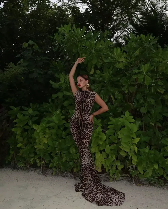 Aynişan Maldivə gedibmiş