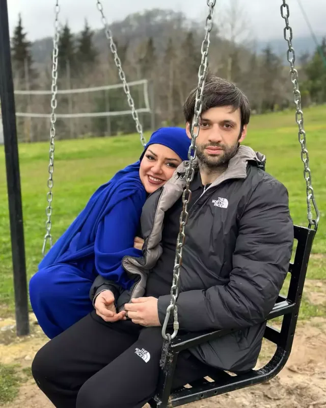 Xuramandan əri ilə fotolar