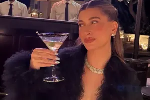 Heyli 28 yaşını qeyd etdi