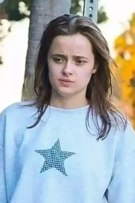 Ancelina və Bredin övladları alış-verişdə