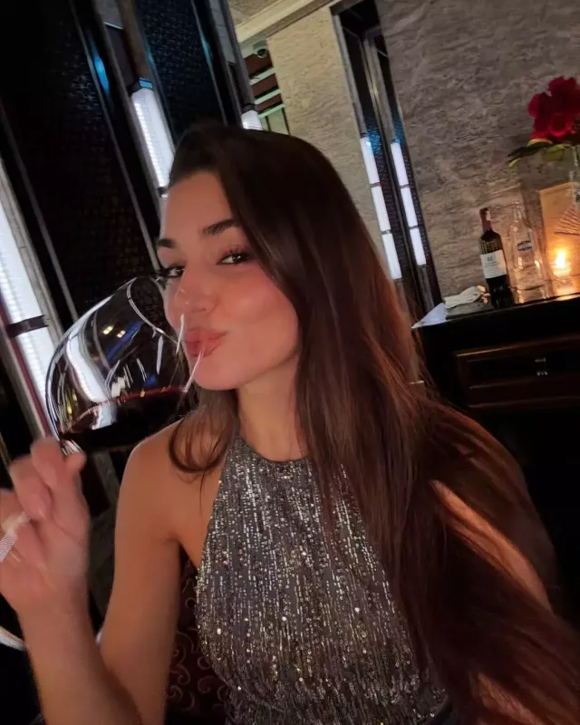 Hande doğum gününü sevgilisi ilə keçirtdi