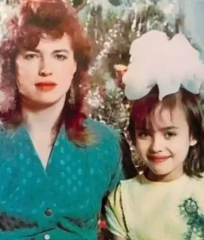 İrina Şeykdən anası ilə bağlı paylaşım