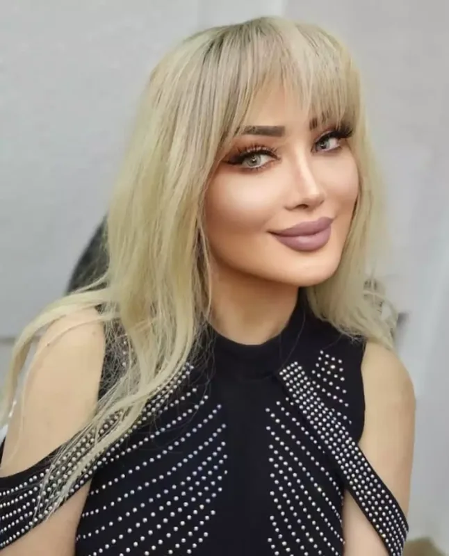 “Yazılan şərhləri oxumuram” - Mələykə