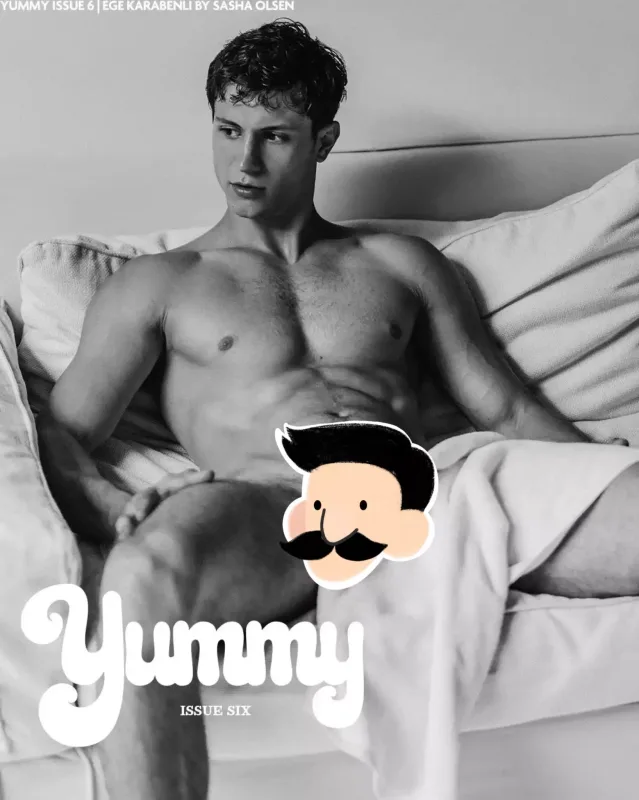 Türk modelin çılpaq fotoları üzə çıxdı