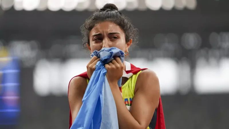 Paralimpiya çempionumuz afrikalı idmançıya ərə gedib