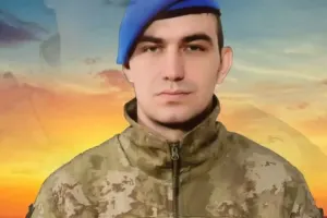 Əsgərlikdən qayıtdı...